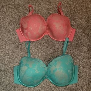 Set of 2 Cacique lacy bras 42DD